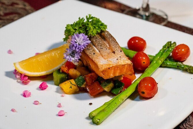 6-Course Beachfront Dining at Chaweng Regent, Koh Samui - Who Should Consider This Experience?