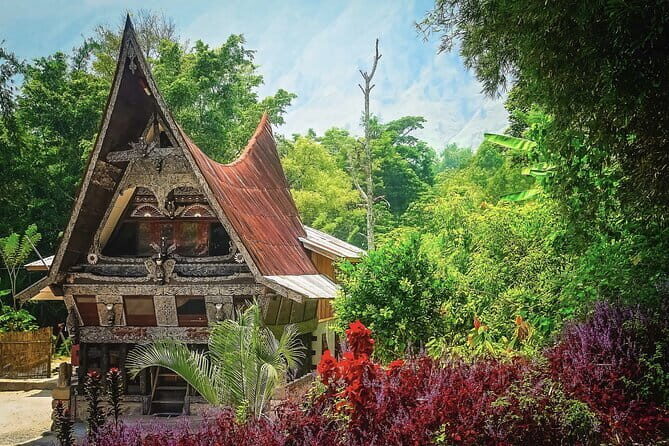 8 days group tour in Sumatra - What the Tour Really Offers