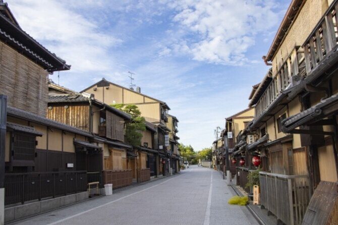 A Stroll Through Old Kyoto Geisha at Dusk - Why This Tour is a Great Choice
