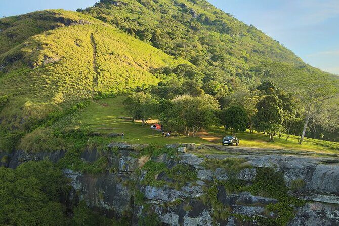 All-Inclusive 2-day Night Camping Tour on Mountain from Colombo