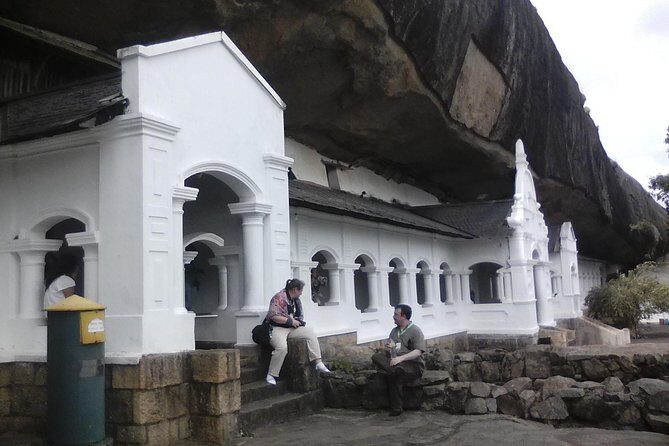 All inclusive Private day trip Sigiriya and Dambulla caves with more - Authenticity and Practicalities