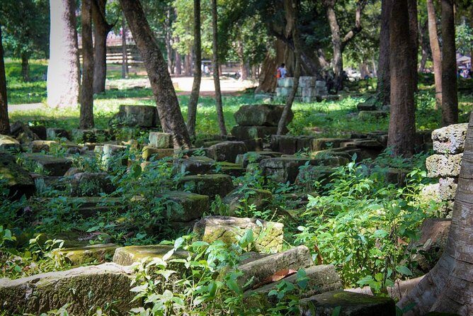 Amazing Tour To Kulen Mountain Waterfall, Sunset at Kompong Plok Foating Village - Who Should Consider This Tour?