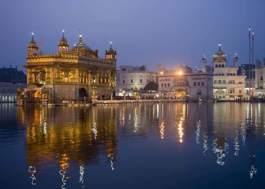 Amritsar Golden Temple- Night view walking tour - The Experience in Detail