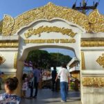 Ancient City Tour from Chiang Rai with Golden Triangle and Royal Villa - The Golden Triangle and Border Towns