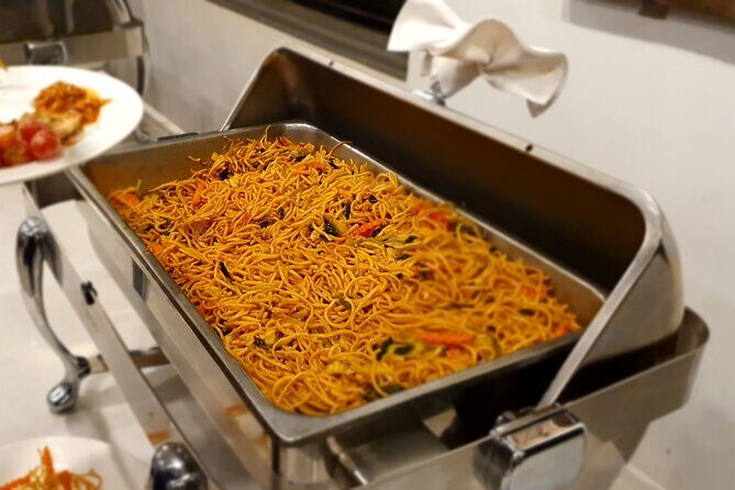 Apsara Dance Show & Dinner with Tuk-Tuk Transfers - FAQ