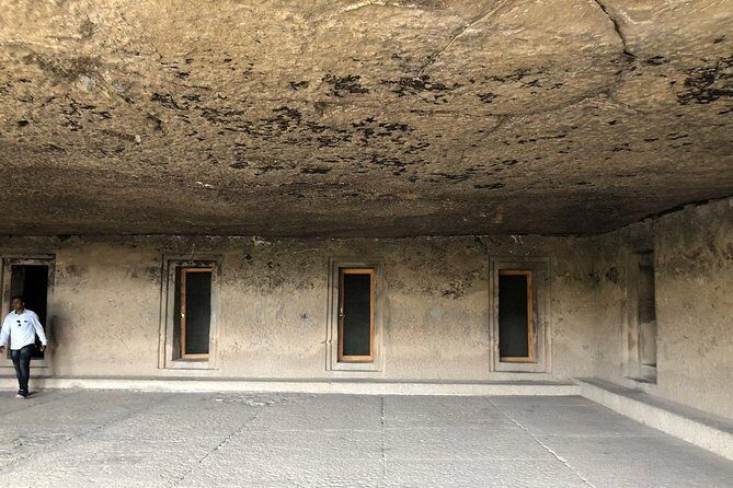 Audio Guided Tour Of Ellora Buddhist Caves, Aurangabad on HopOn India App - Exploring the Ellora Buddhist Caves with the HopOn India App