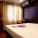 Bai Tu Long Bay 3-Day Cruise with Ocean View Cabin - Getting There and First Impressions