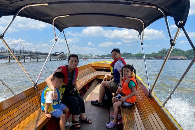 Bandar Delight and Water Village Private Tour - Practical Details and Considerations