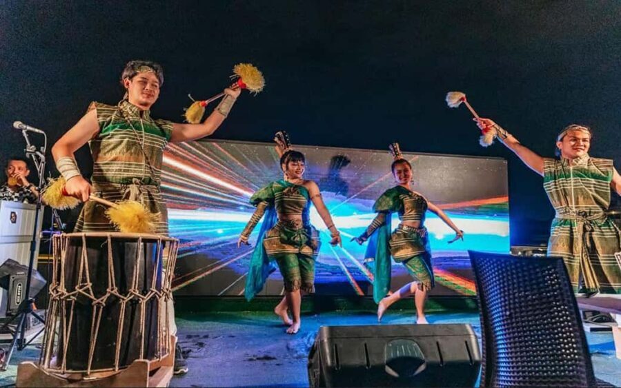 Bangkok: Alangka Luxury Cruise with Buffet and Live Music - Who Will Love This Cruise?