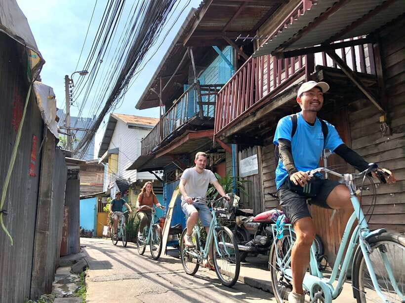 Bangkok: Temples, Canals & Local Life Bike Tour - What to Expect During the Ride