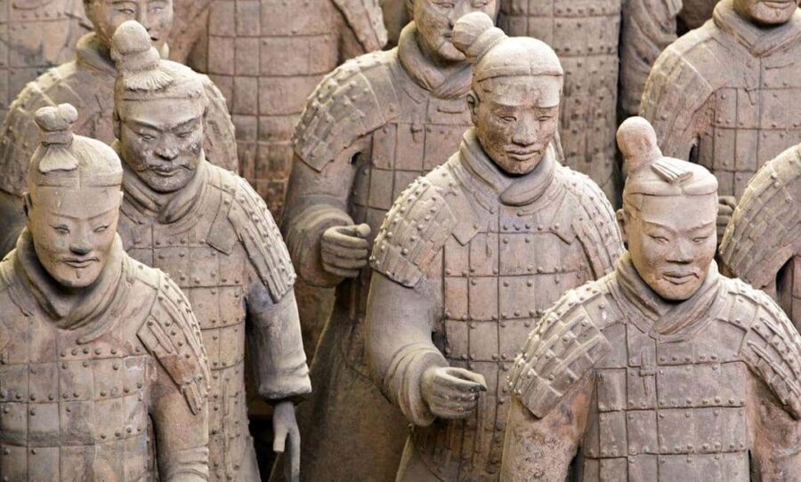 Beijing: Xi'an Terracotta Tour by Train-All Tickets Included - Itinerary Breakdown: From Beijing to the Terracotta Army