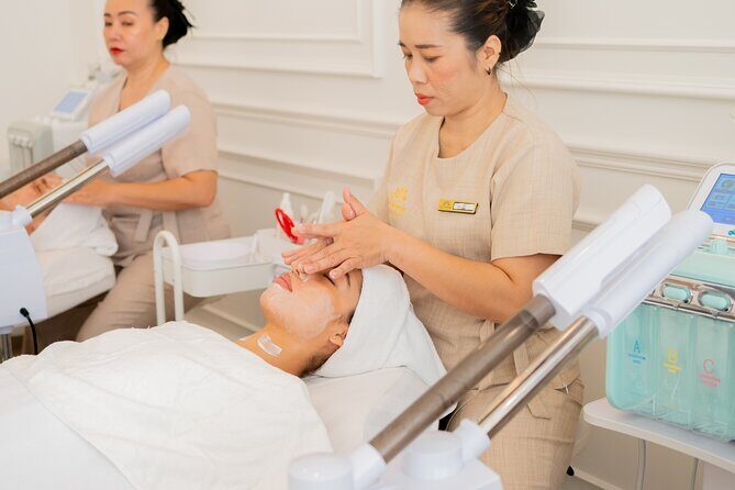 Body and Facial Activity - Why This Experience Works for Travelers