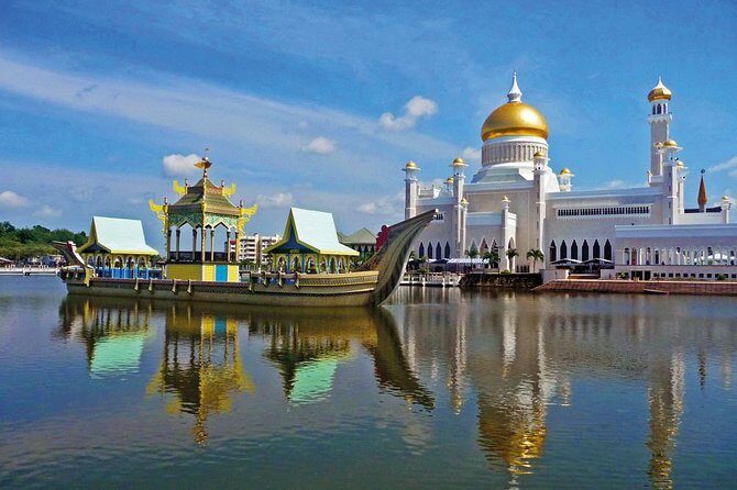 Brunei Half Day City Tour with Royal Regalia, Istana Nurul Iman & Kampung Ayer - Who Will Love This Tour?