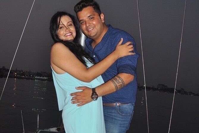 Candle Light Brunch / Lunch / Dinner for 2ppl - Who Should Book This Experience?