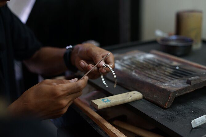 Canggu Silver Jewelry Making Class: Create Unique Silver Jewelry - Who Should Consider This Experience?