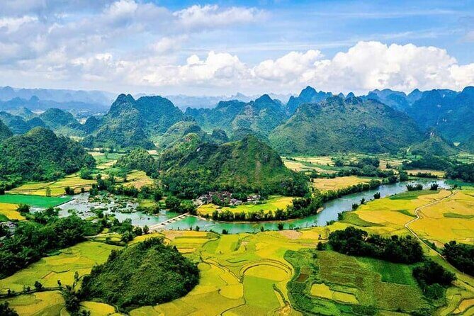 Cao Bang Loop Tour 3D2N by Motorbike, Car or Jeep - Who Would Love This Tour?