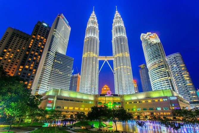 °Chauffeur: Kuala Lumpur to Singapore Transfer [Van] - Why Choose This Service?