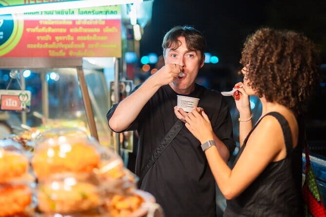 Chiang Mai: Evening Sightseeing and Food Tastings Guided Tour - A Detailed Look at the Chiang Mai Evening Tour