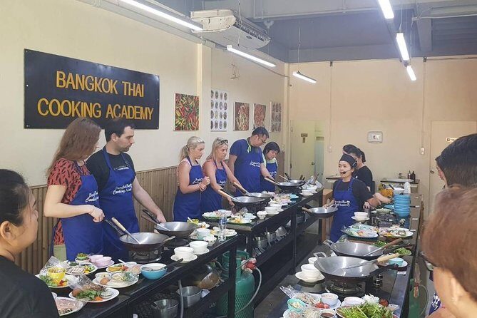 Choose 5 Dishes: Half-Day Cooking Class in Sukhumvit with Market Tour - Authenticity and Value