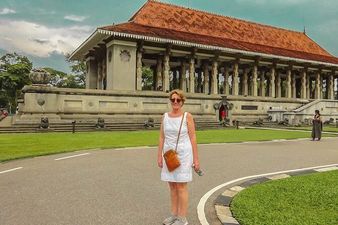 Colombo City Tour from Kalutara - FAQs