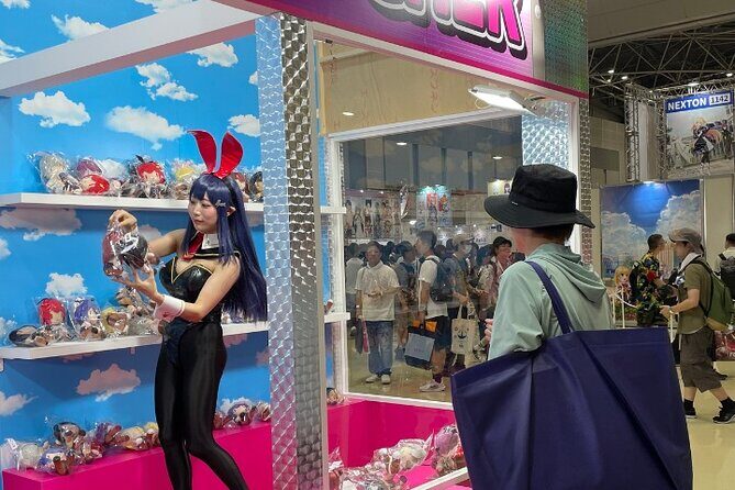 Comic Market 2025 Tour with Interpreter with Spa and Fine Dining - Who Should Consider This Tour?