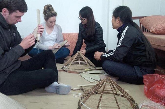 Conical Hat Workshop - A Closer Look at the Experience