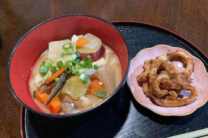 Cooking Class: make a local delicacy in a Japanese house