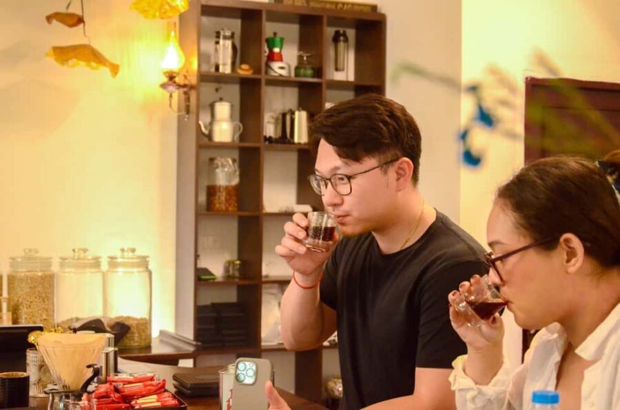 Crafting Hanoi Egg Coffee, Coconut Coffee,... Free Transport - What Sets This Experience Apart?