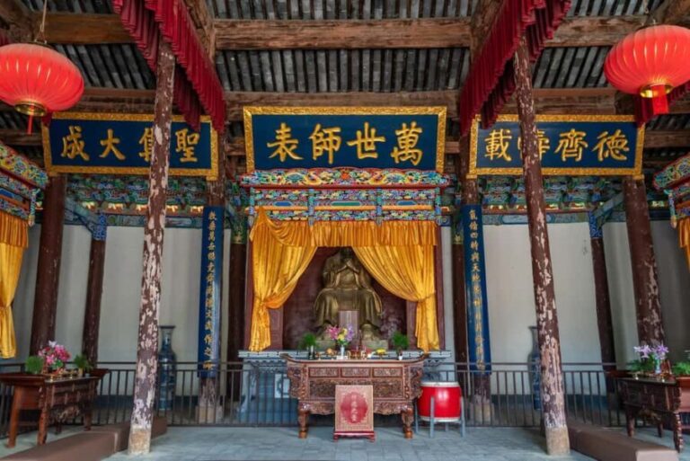 Dali: Weishan Ancient Town Private Tour - A Deep Dive into the Weishan Experience