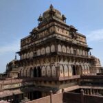 Datia: Bir Singh Palace, Peetambara Peeth & Sonagiri Tour - How the Tour Comes Together