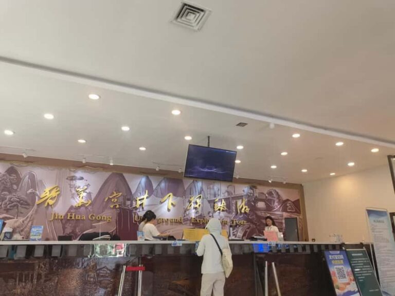 Datong: Yungang Grottoes and Jinhua Palace 2-Day Tour - Exploring the Tour: A Deep Dive into What You’ll Experience