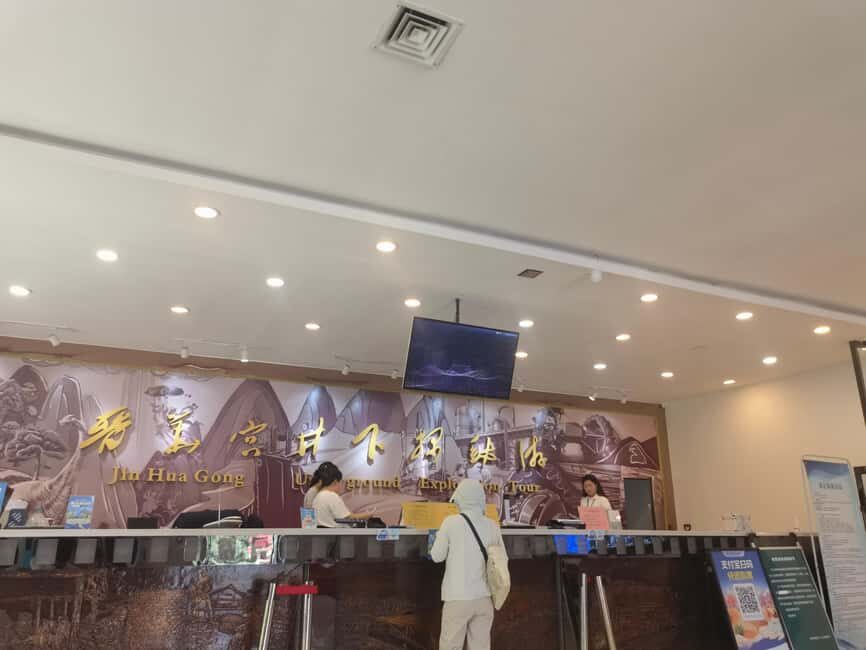 Datong: Yungang Grottoes and Jinhua Palace 2-Day Tour - Exploring the Tour: A Deep Dive into What You’ll Experience