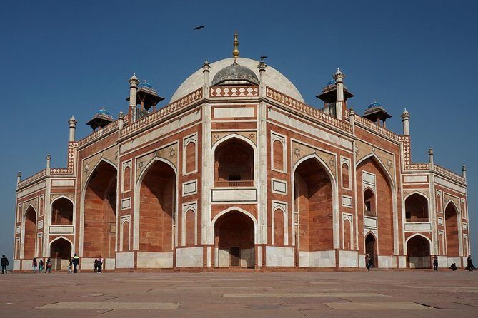 Day Tours Delhi-Full Day Private Old and New Delhi Tour - The Itinerary: From Mughal Majesty to Colonial Grandeur