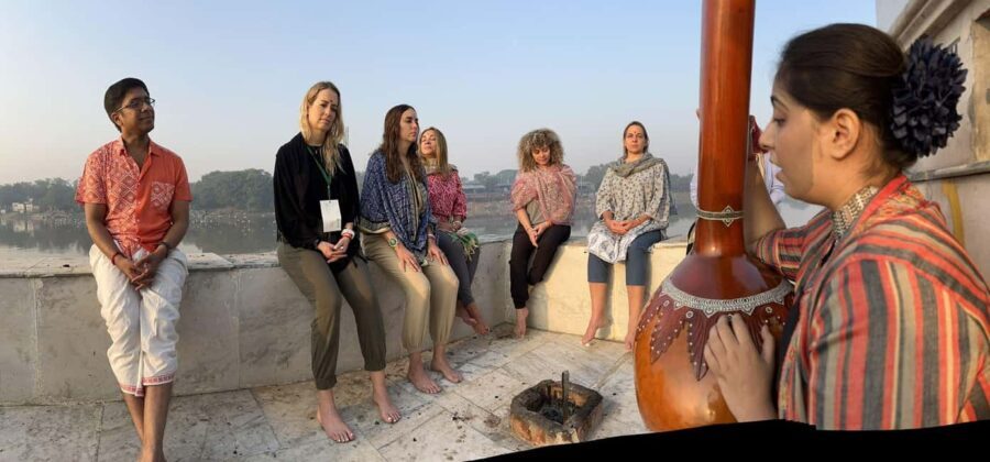 Delhi: Spiritual Musing & Boat Trip with Folk Musician Guide - A Closer Look at the Experience