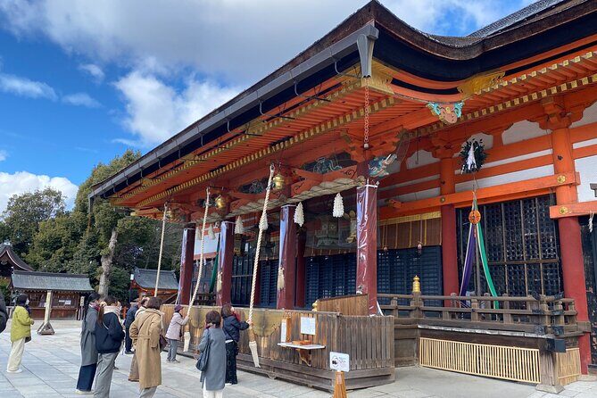 Discover the Secrets of Fushimi Inari and Gion with a Local Guide - What You Can Expect from the Tour Experience
