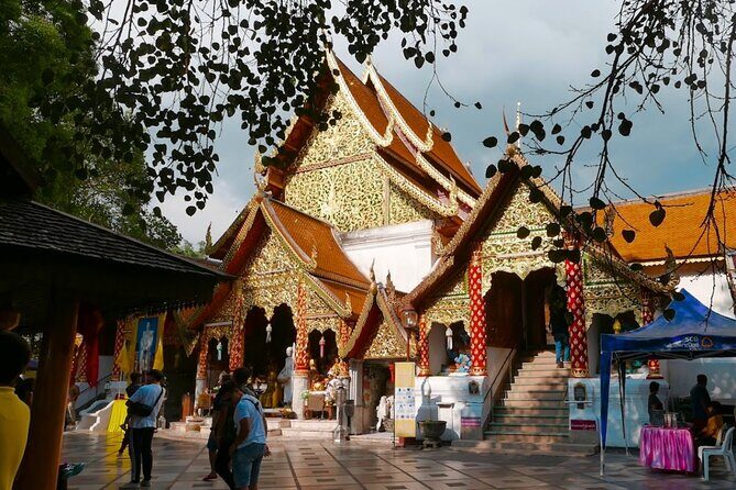 Doi Suthep Temple, Wat Pha Lat, Hmong Village Tour (Comfort Van) - What Sets This Tour Apart?