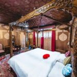 Essence of Kashmir 5 days 4 Night Accommodation With Tours - Authenticity and Comfort: What Makes This Tour Stand Out