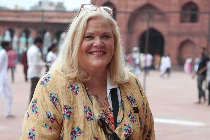 Ex-Delhi: Highlights of Delhi - Private Guided Tour by Car - Who Will Enjoy This Tour?
