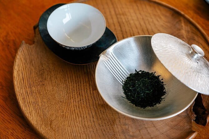 Exclusive Studio Tour Experience Tableware for World Class Chefs - Who Will Appreciate This Tour?