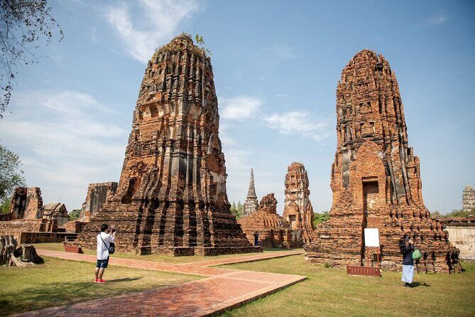 Explore Ancient Ayutthaya Historical Park Day Tour in Bangkok - A Closer Look at the Itinerary