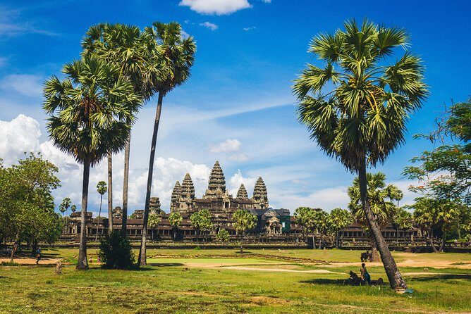 Explore Angkor Wat and Ta Phrom in depth - Why This Tour Offers Great Value