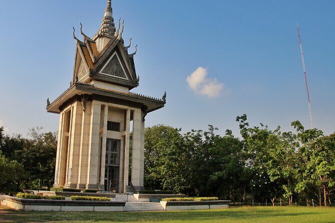 Exploring the Best of Phnom Penh: A Full Day Tour - The Sum Up