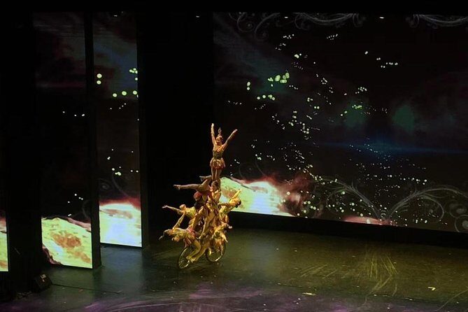 Famous Chinese Acrobatics Show with Private Transportation - Who Will Love This Tour?