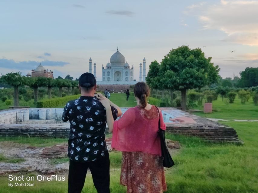 From Delhi: Taj Mahal & Agra Fort Private Tour with Options - Visiting the Taj Mahal: A Masterpiece of Love and Architecture