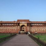 From Delhi: Taj Mahal and Agra Fort Day Tour with transfer - What Makes This Tour Stand Out?