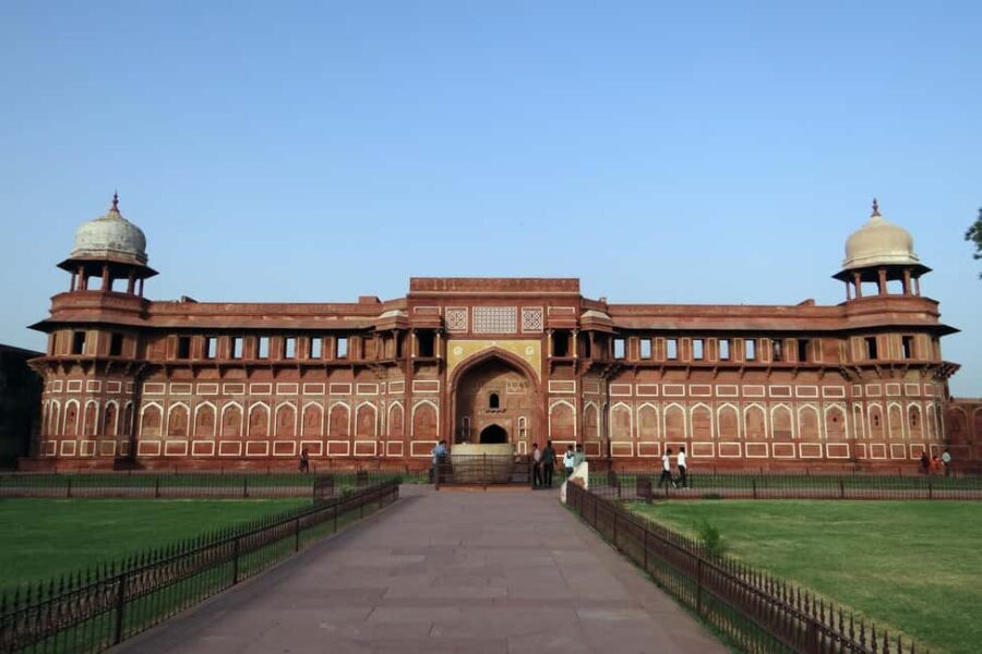 From Delhi: Taj Mahal and Agra Fort Day Tour with transfer - What Makes This Tour Stand Out?