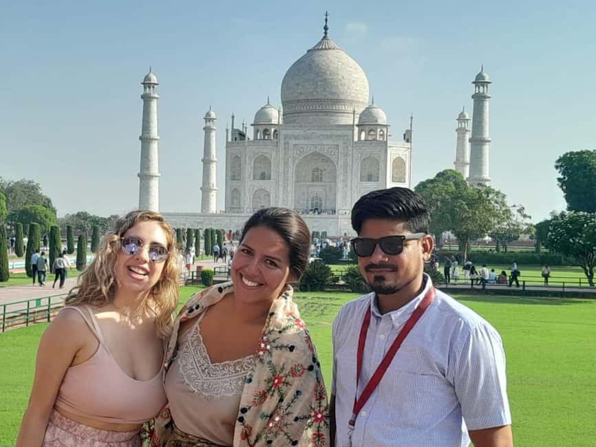 From Jaipur : Taj Mahal & Agra fort Tour and Transfer Delhi - Exploring Agra Fort
