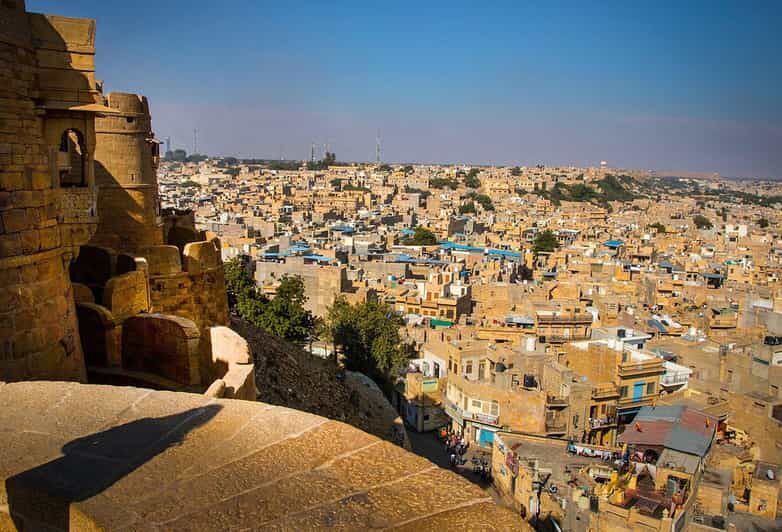 From Jodhpur: 2 Day Jaisalmer Tour with Nomadic Camel Safari - Who Should Consider This Tour?