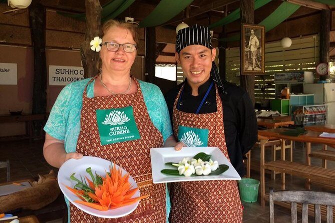 Fruit and Vegetable Carving Class with Master Chef at Sukho Cuisine in Koh Lanta - Who Will Love This Experience?