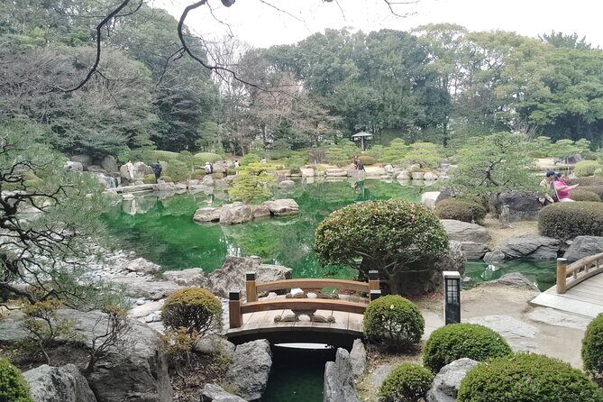 Fukuoka: Fukuoka Castle and Ohori Park Guided Tour - Who Is This Tour Best For?